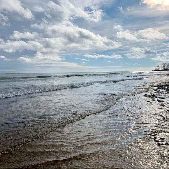 Meet your Posher - Picture 2 of 3